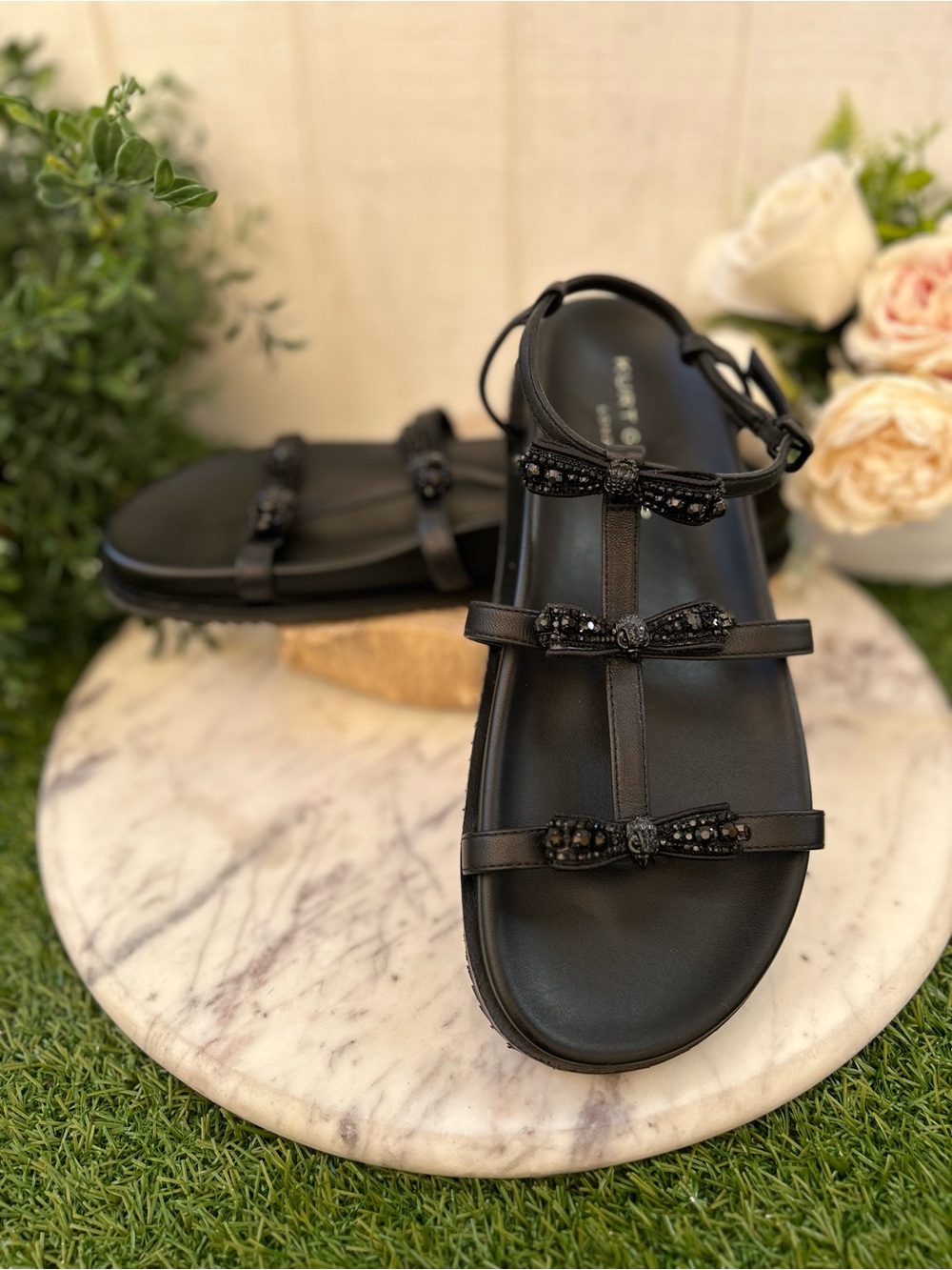 Kurt Geiger London Pierra Micro Bow Gladiator Sandal women size 38 .5 US 8 NEW